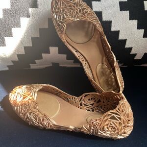 ❣️MELISSA ~Tan Flats with Textured Patterns